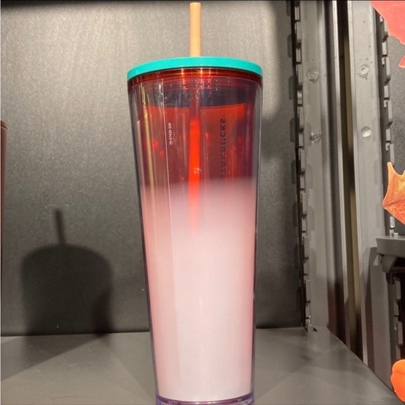 Starbucks Tumbler Ombre Watermelon Venti - Picture 2 of 2